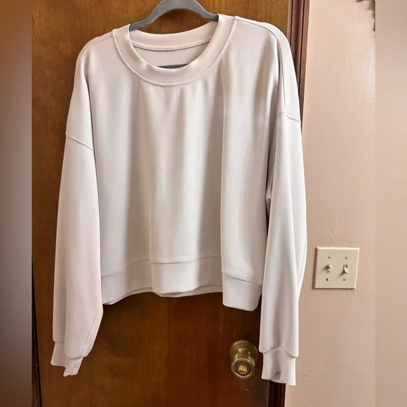 Lululemon softstreme white opal oversized crewneck - Picture 2 of 3